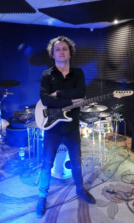 TOMASZ KOŁDROWSKI